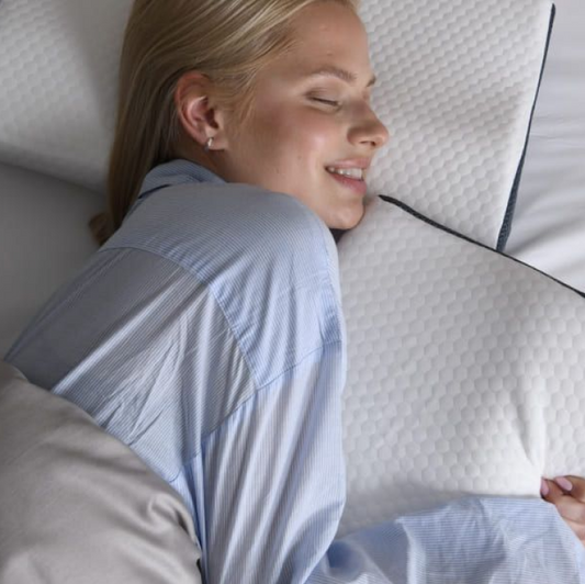 Derila Pillow